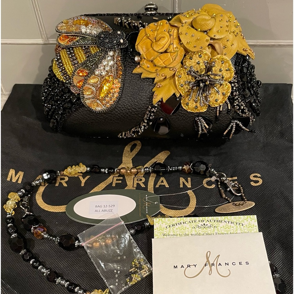 Mary Frances “ALL ABUZZ” purse handbag 12-529